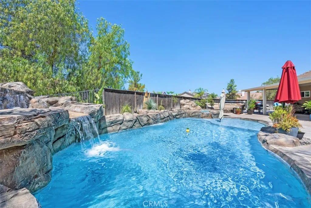 185 Alabaster, Perris, California 92570 home-pic-22